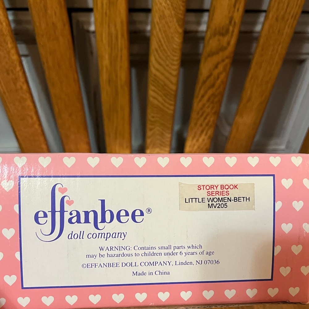 Little Women doll - “Beth” Effanber brand new in box. - Picture 7 of 8